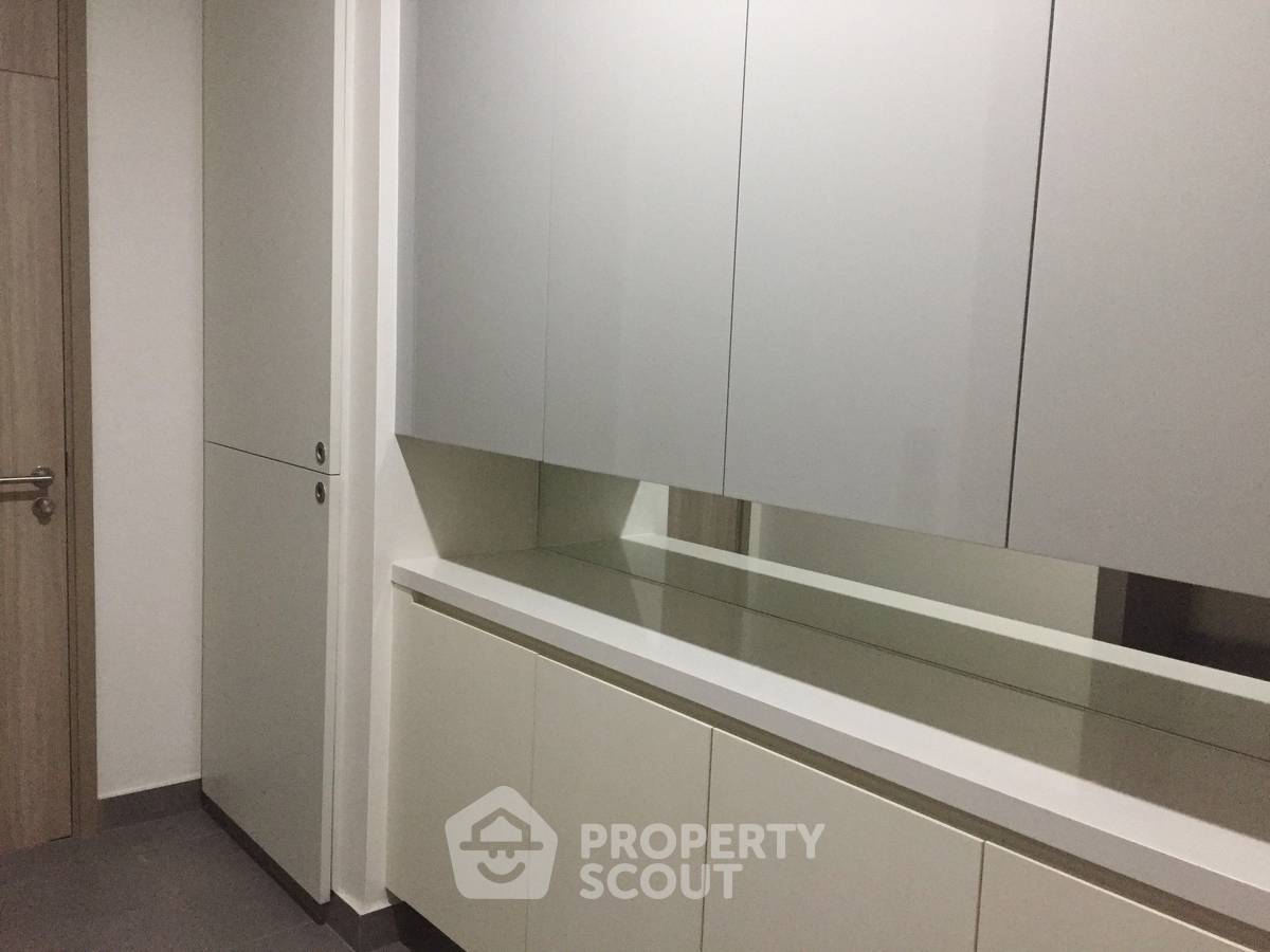 รูป คอนโด 1 ห้องนอน ชั้นสูง 25 Noble Ploenchit ขนาด 63 ตร.ม. ใกล้ BTS เพลินจิต 100 ม. (ID 3052061) - รูปที่ 9/14