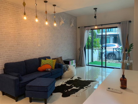 House for Rent at The Connect Pattanakarn 38 (J6907001) ID Line : @condo65