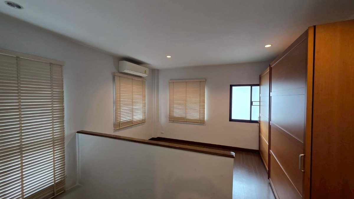 รูป ให้เช่าบ้านเดี่ยว บ้านลุมพินี สวนหลวงร.9 - รูปที่ 8/8