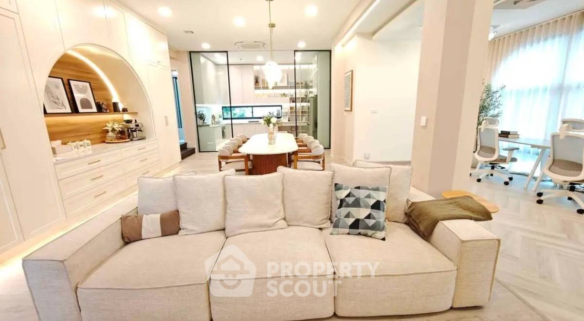 รูป บ้านเดี่ยว 5 ห้องนอน ขาย ใน Vive Krungthep Kreetha บางกะปิ กรุงเทพ (ID 2416542) - รูปที่ 25/27