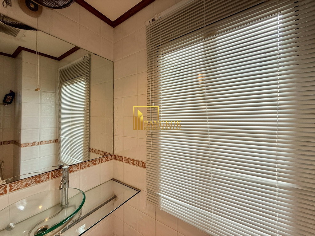 รูป Baan Klang Krung | Spacious 4 Bedroom Townhouse in Thonglor - BR49091TH - รูปที่ 20/51