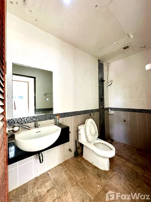 Houses for sale Thalang Phuket : Renovated 2 bed2bath house in Anocha 6540893