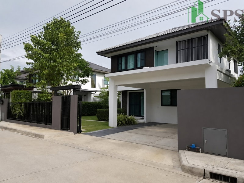 บ้านเดี่ยวให้เช่า : ให้เช่าบ้านเดี่ยว มัณฑนา บางนา กม.7 มีเฟอร์ พร้อมอยู่ (SPSEVE2058)