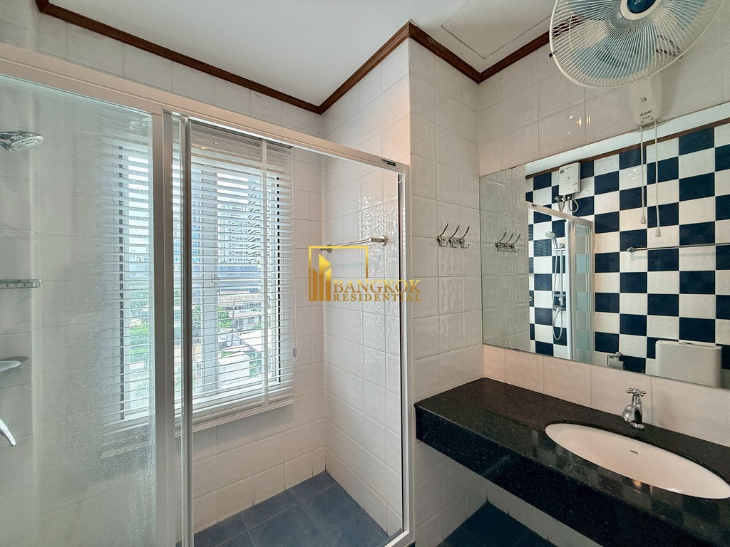 รูป Baan Klang Krung | Spacious 4 Bedroom Townhouse in Thonglor - BR49091TH - รูปที่ 44/51