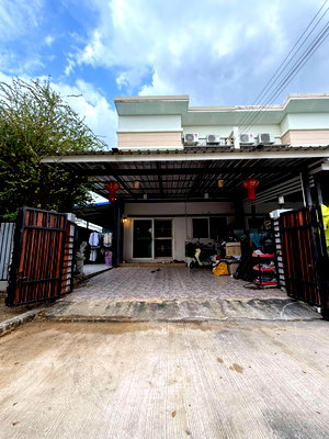 Townhouses for sale Pathumthani : 🔥 For sale: end-unit townhouse Novoville Lam Luk Ka Khlong 5 | Next to Lam Luk Ka Water Park | Free EV Charger