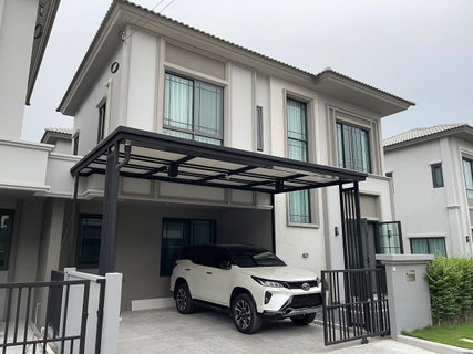 Large Twin house "GRAND PLENO PHAHOL-VIBHAVADI"