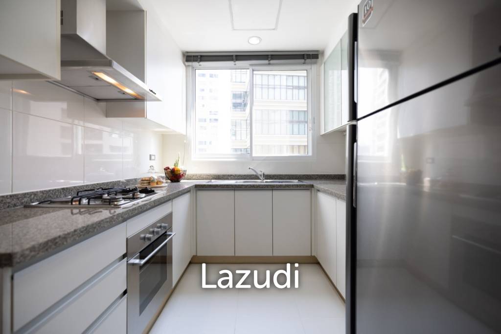 รูป 3 Bed 200 Sqm Apartment for Rent - รูปที่ 8/33