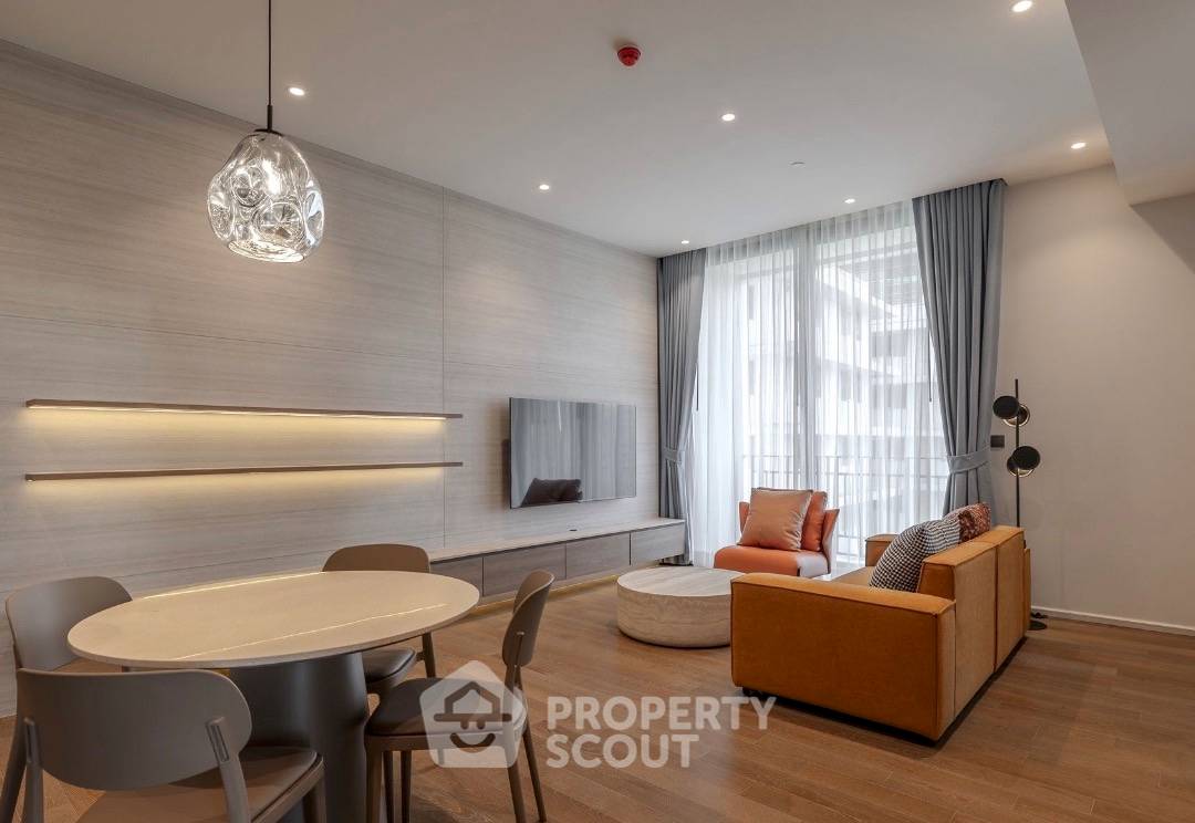 picture Well-Priced 2-BR 96 Sqm At Muniq Langsuan, Near BTS Ratchadamri (ID 3054388) - 4/6