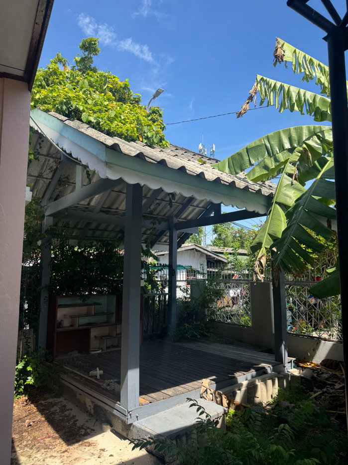 รูป บ้านให้เช่า 50 ตรว ซอยกาญจนาภิเษก 10 รามอินทรา 3 ห้องนอน 2 ห้องน้ำ แอร์ 2 ตัว - รูปที่ 2/9