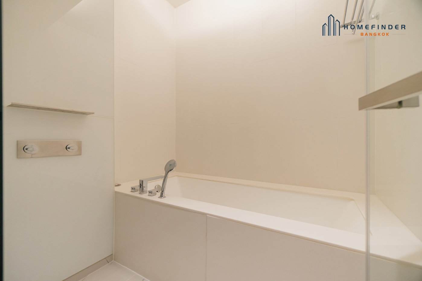 รูป 185 RATCHADAMRI 2 bedrooms, for rent - รูปที่ 16/28