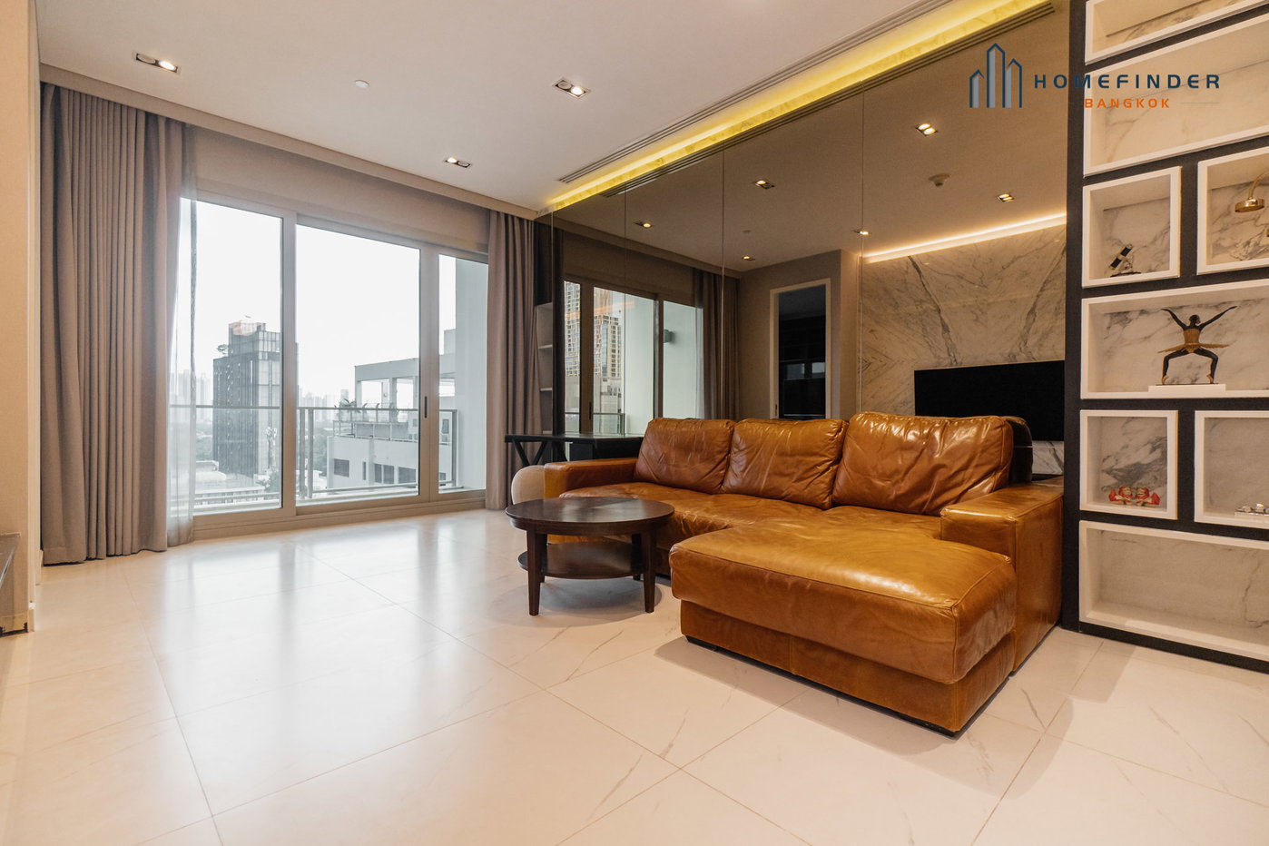 รูป 185 RATCHADAMRI 2 bedrooms, for rent - รูปที่ 11/28