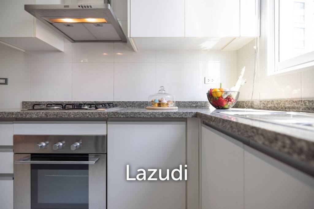 รูป 3 Bed 200 Sqm Apartment for Rent - รูปที่ 9/33