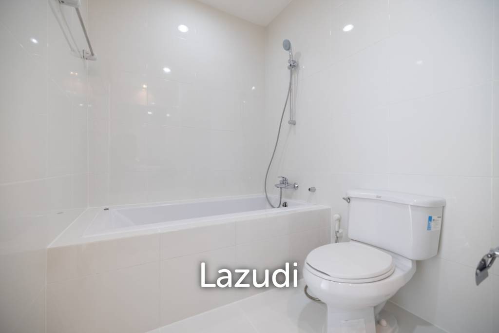 รูป 3 Bed 200 Sqm Apartment for Rent - รูปที่ 30/33