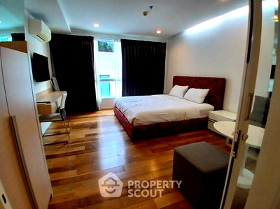 คอนโดให้เช่า : คอนโด 1 ห้องนอน ที่ 15 สุขุมวิท เรสซิเดนเซส ใกล้ BTS นานา 300 ม. (ID 1446918)
