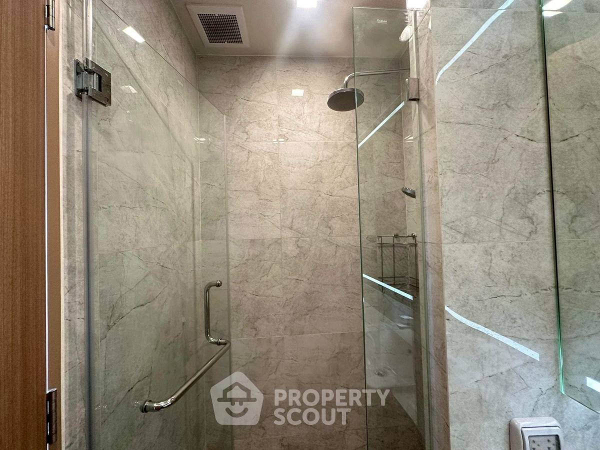 รูป คอนโด 2 ห้องนอน 55 ตร.ม. ที่ Noble Around Sukhumvit 33 ใกล้ BTS พร้อมพงษ์ (ID 3056680) - รูปที่ 15/17