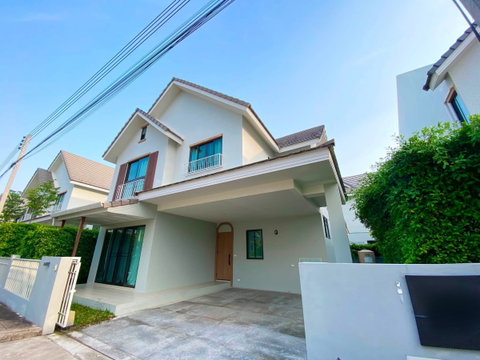 Luxury 2-Storey House for Rent – Fully Furnished, Near International Schools 