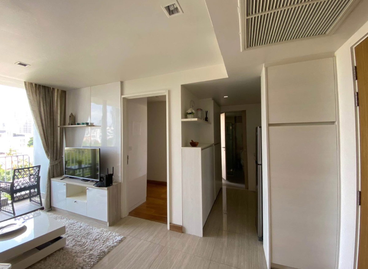 picture Downtown                      49 - 5/10
