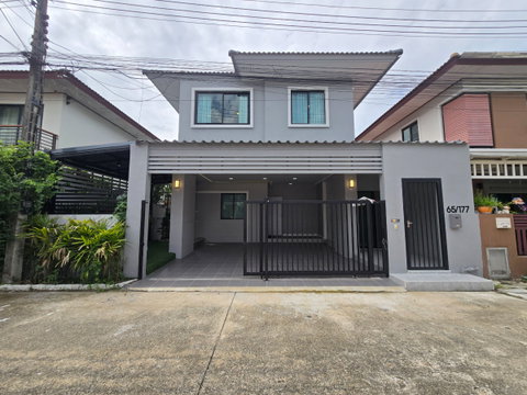 บ้านรีโนเวทใหม่พร้อมเข้าอยู่ บ้านฟ้าปิยรมย์ พรีเมียร์ พาร์ค เฟส10  ลำลูกกาคลอง 6 บึงคำพร้อย ปทุมธานี ซอย14 หันหน้าทิศใต้
