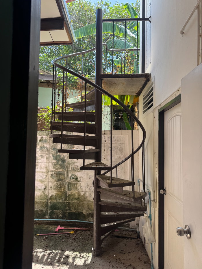 รูป บ้านให้เช่า 50 ตรว ซอยกาญจนาภิเษก 10 รามอินทรา 3 ห้องนอน 2 ห้องน้ำ แอร์ 2 ตัว - รูปที่ 8/9