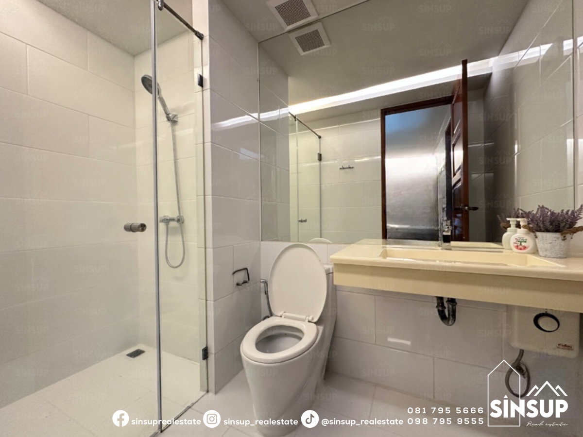 รูป 🏡 ให้เช่า 𝐄𝐦𝐞𝐫𝐚𝐥𝐝 𝐑𝐞𝐬𝐢𝐝𝐞𝐧𝐜𝐞 𝐑𝐚𝐭𝐜𝐡𝐚𝐝𝐚 พร้อมอยู่ ใกล้ MRT ห้วยขวาง เดินทางสะดวก! ✨ - รูปที่ 8/8