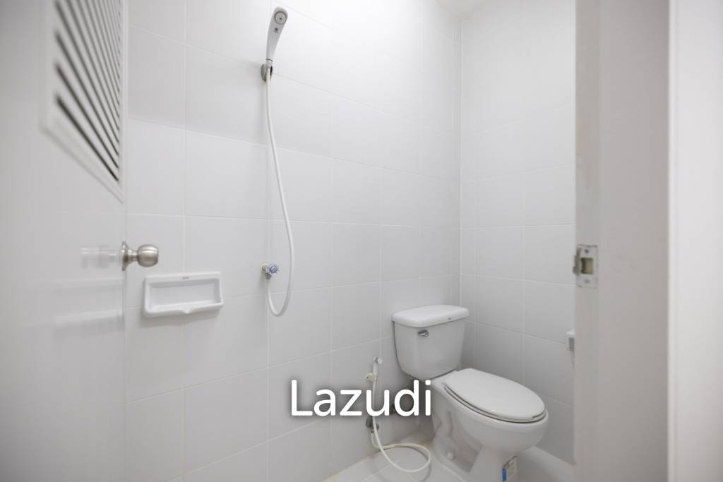รูป 3 Bed 200 Sqm Apartment for Rent - รูปที่ 32/33