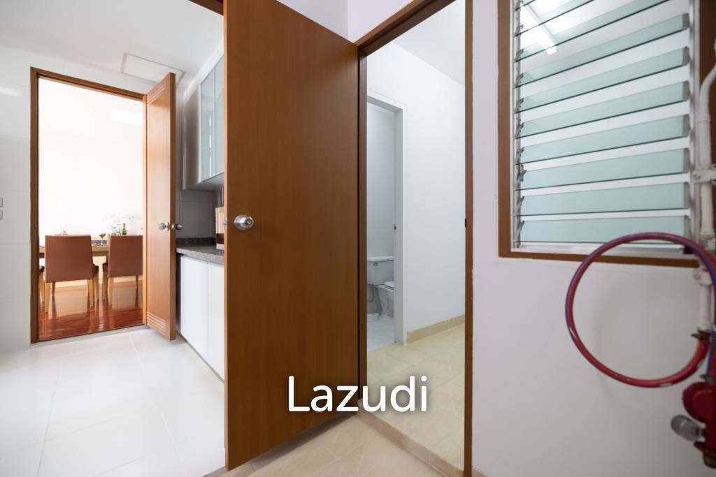 รูป 3 Bed 200 Sqm Apartment for Rent - รูปที่ 21/33