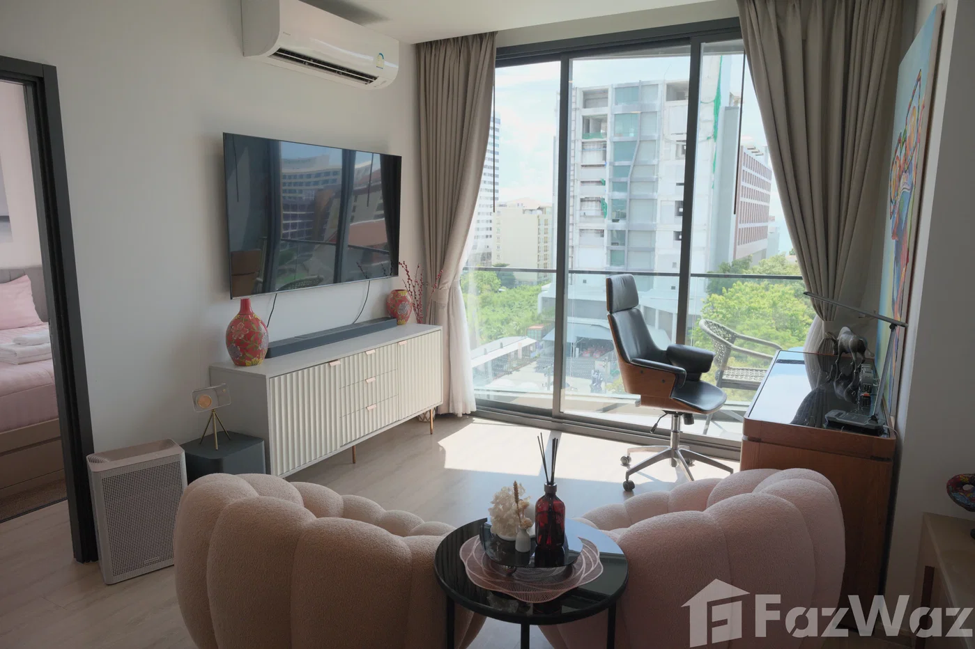 picture Luxury 2-Bedroom Foreign Freehold Condo at Edge Central 6545255 - 3/19
