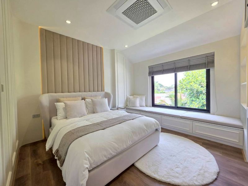 รูป 🏡ขายด่วน! พูลวิลล่าหรูหลังใหญ่ สระยักษ์ 9.5 ม. โซนสารภี เชียงใหม่ ที่ดินครึ่งไร่ 📞063-6649056 - รูปที่ 15/18