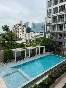 Resort-style condo for rent near BTS Punnawithi and BTS Udomsuk