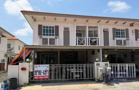 2-story townhome for sale, I Leaf Prime Rama 2 Km. 14, corner unit, beautiful and affordable. Interested? Add me on Line: @841qqlnr
