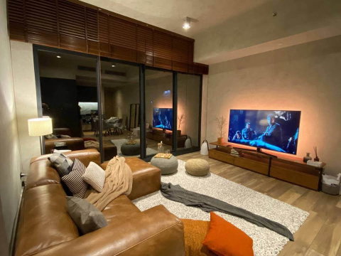 ว่างพร้อมอยู่! The Lofts Asoke. 2นอน 85.4ตร.ม. Line id: @pfagent