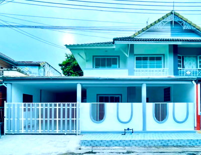 บ้านแฝด ม.นอร์ทกรุงเทพ วิทยาเขตรังสิต : บ้านทำเลรังสิตคลองสาม ต้นโครงการค้าขายได้ 