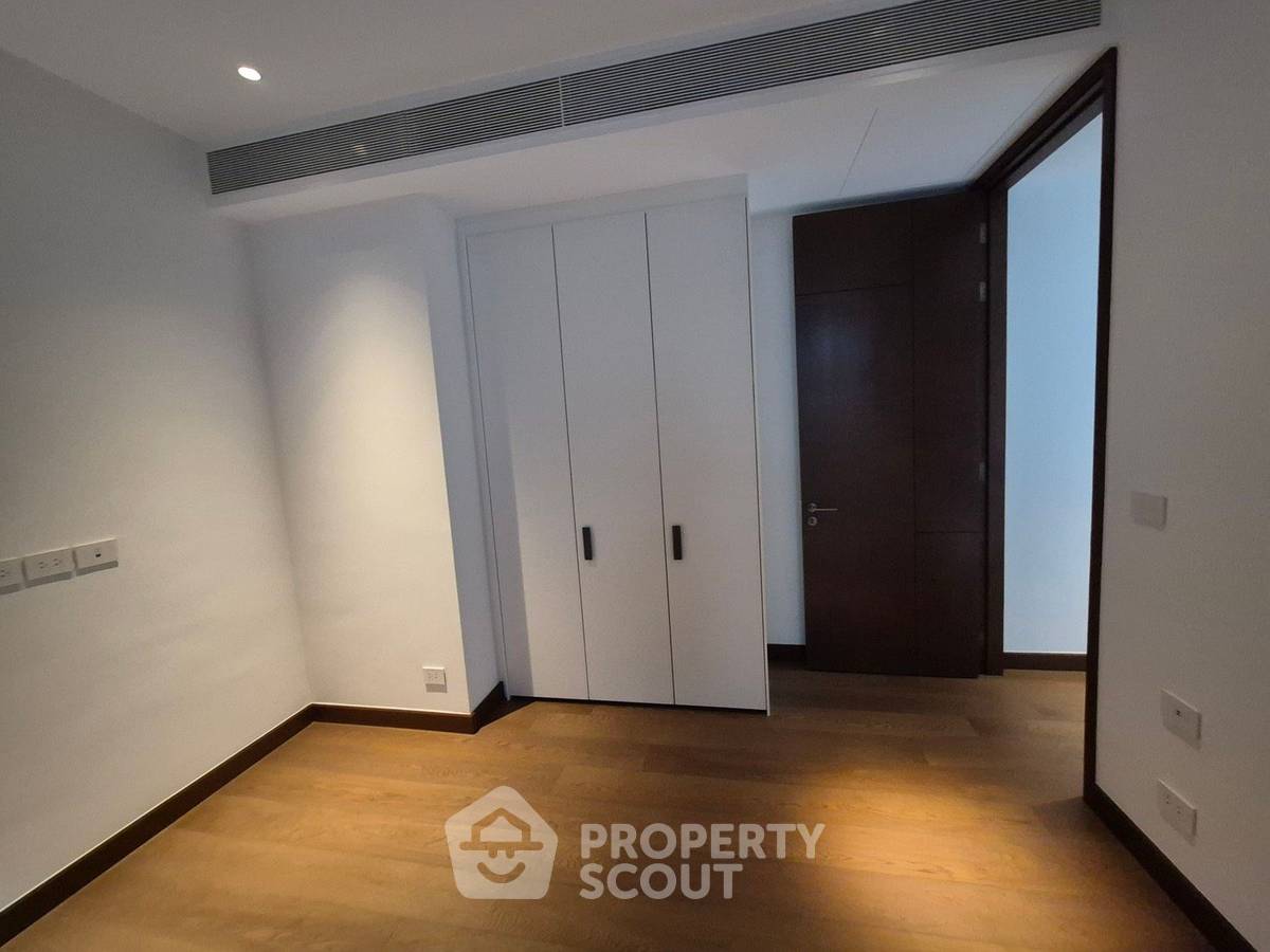 picture 2-BR Condo At Dusit Central Park, 23rd Floor, 90m To MRT Silom (ID 3057412) - 7/9