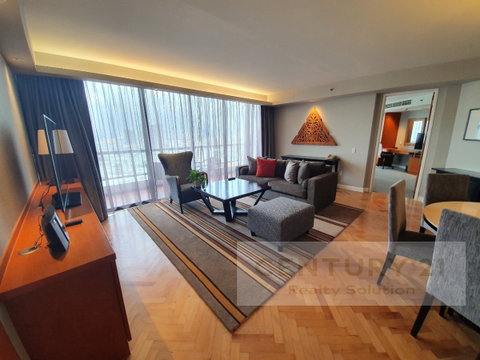Pet Friendly 3 Bedroom condo, Full service at Chatrium Residence Sathorn , Narathiwas 24
