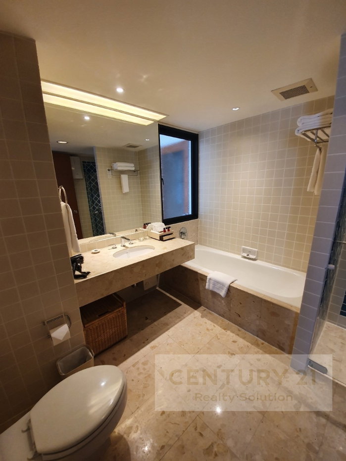 รูป Pet Friendly 3 Bedroom condo, Full service at Chatrium Residence Sathorn , Narathiwas 24 - รูปที่ 13/14