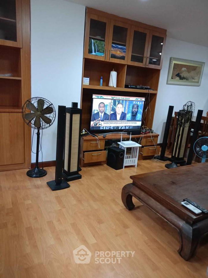 รูป คอนโด 2 ห้องนอน 84 ตร.ม. เรเจนท์ รอยัล เพลส 1 ใกล้ BTS ราชดำริ 200 ม. (ID 2610215) - รูปที่ 2/5