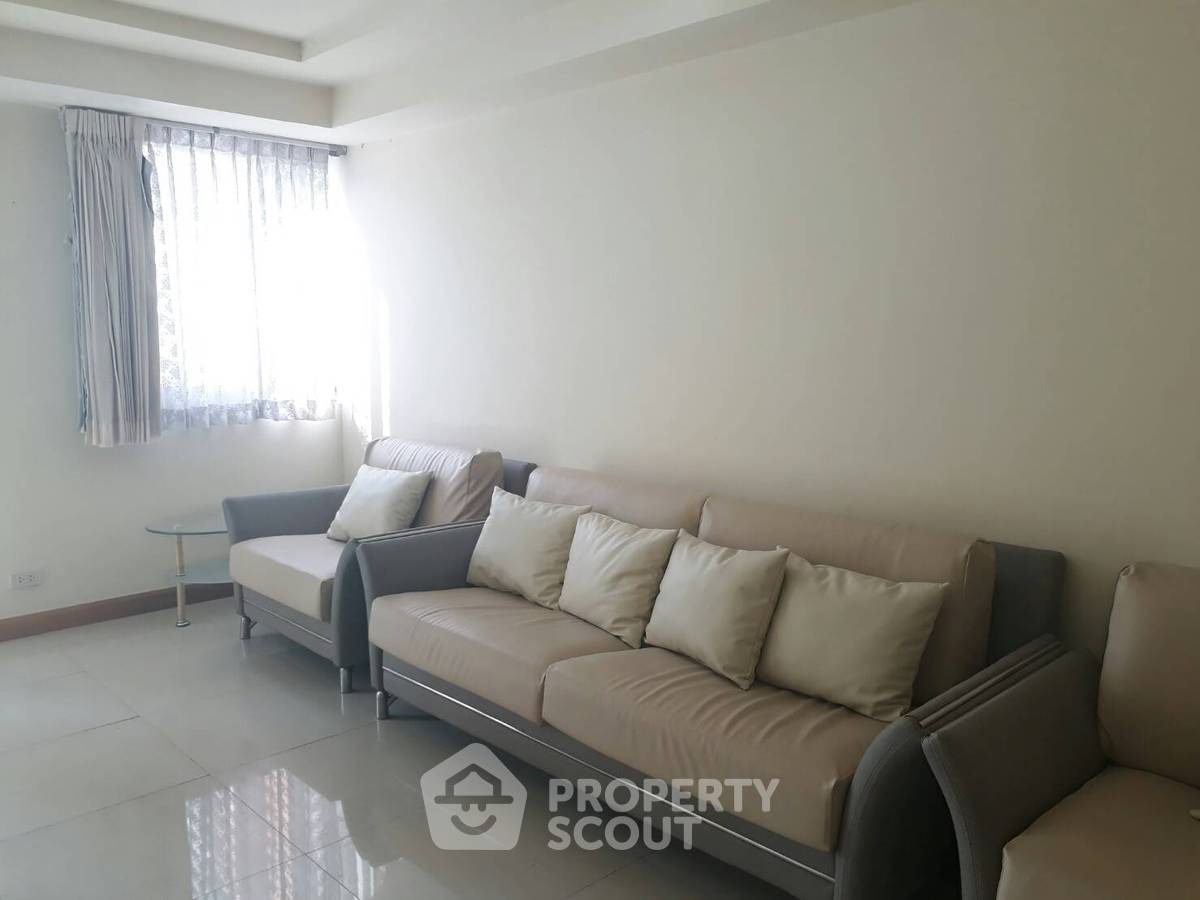 picture 3-BR 160 Sqm Royal Castle Sukhumvit 400m To BTS Phrom Phong (ID 886667) - 1/6