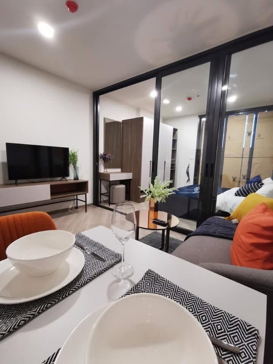 รูป For rent เดอะเบสสะพานใหม่ ห้องกว้างโล่ง 1 นอน 1 น้ำ 1 ห้องรับแขก ขนาด 35 ตรม. เฟอร์ครบ ติดรถไฟฟ้า BTS สถานีสายหยุด  - รูปที่ 6/10