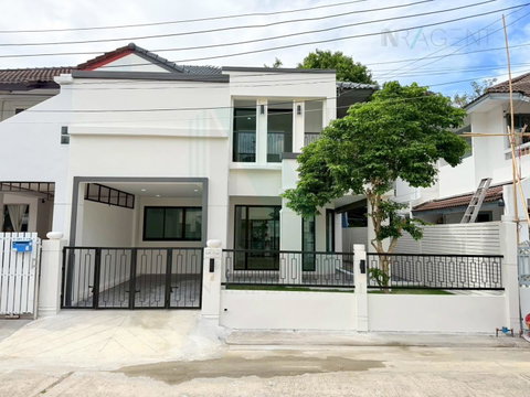 ขายบ้านแฝด โครงการ บ้านรัตนาวลัย 2 ชั้น 3 ห้องนอน 3 ห้องน้ำ