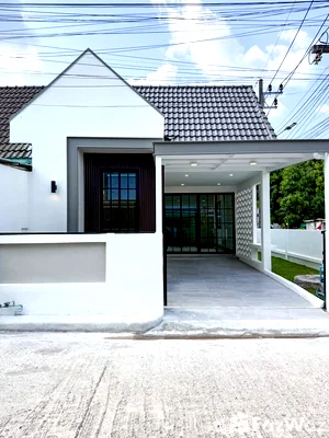 Houses for sale Thalang Phuket : 2 Bedroom House for sale in Thep Krasattri, Phuket  6551379