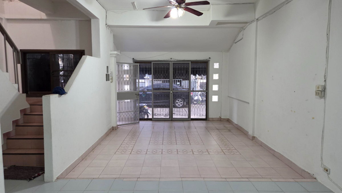 รูป ทาวน์เฮาส์ให้เช่า 2 นอน 2 น้ำ 2 แอร์ แถวแยกวังหิน ติดต่อ 0816121867 - รูปที่ 6/6