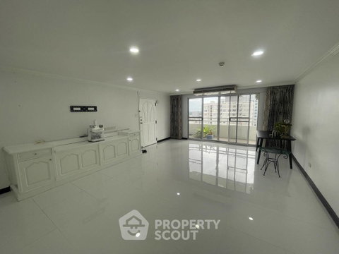 คอนโด 3 ห้องนอน 250 ตร.ม. ชั้น 31 โครงการ Regent On The Park 1 (สุขุมวิท 26) ใกล้ BTS พร้อมพงษ์ 400 ม. (ID 3060468)