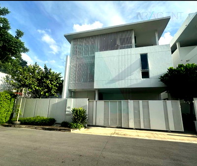 Houses for sale Nawamin Road : For Sell House VIVE EKKAMAI-RAMINTRA 3-story 4 bedroom 5 bathroom