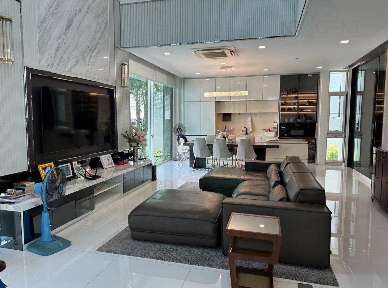 รูป ขายบ้านเดี่ยว โครงการ วีเว่ เอกมัย-รามอินทรา 3 ชั้น 4 ห้องนอน 5 ห้องน้ำ - รูปที่ 2/8