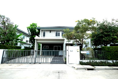 บ้านเดี่ยวให้เช่า : ให้เช่า บ้านเดี่ยวหรู มัณฑนา บางนา–วงแหวน เฟอร์นิเจอร์ครบพร้อมอยู่ (H6917)