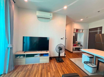 Sale! The Rise Residence Condo, 2 Bedrooms, 53 sq.m., 20th Floor. Price: 3.5 Million Baht (Excellent Price!)