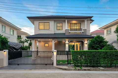 For Sell House MANTANA PINKLAO - RAMA 5 2-story 3 bedroom 3 bathroom