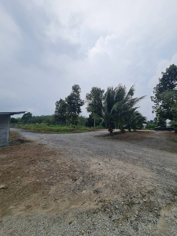 รูป ขายด่วน! โรงงานกลึง-เชื่อมโลหะ พร้อมใบ รง.4 อ.บ้านค่าย จ.ระยอง - รูปที่ 4/4