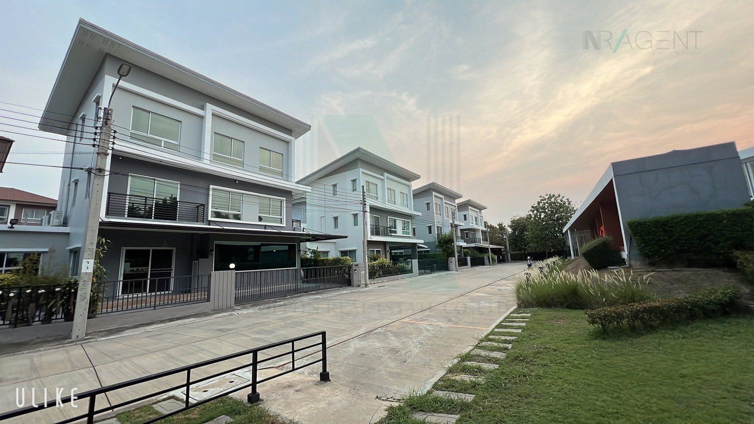 รูป ขายบ้านเดี่ยว โครงการ คาซ่า พรีเมี่ยม พระราม 2 3 ชั้น 4 ห้องนอน 5 ห้องน้ำ - รูปที่ 2/8