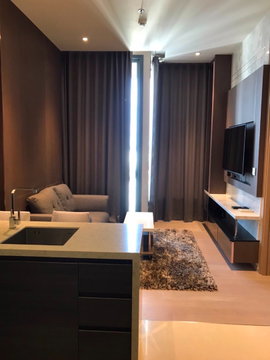 🏙️✨ FOR RENT: The ESSE Asoke — HIGH-FLOOR LUXURY LIVING IN THE HEART OF ASOKE!  💰 Rental Price: 35,000 THB/month | 📲 Line ID: @condobkk (with @)  